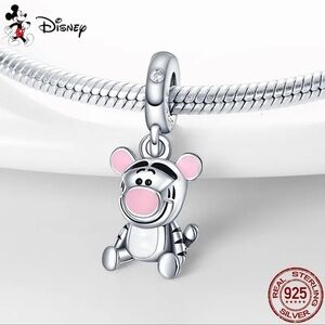 Disneys tigger charm dangle